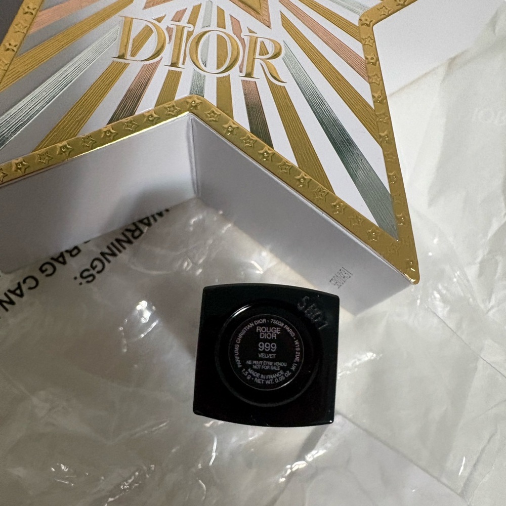 Dior Lipstick Decor Set - Picture 6 of 6
